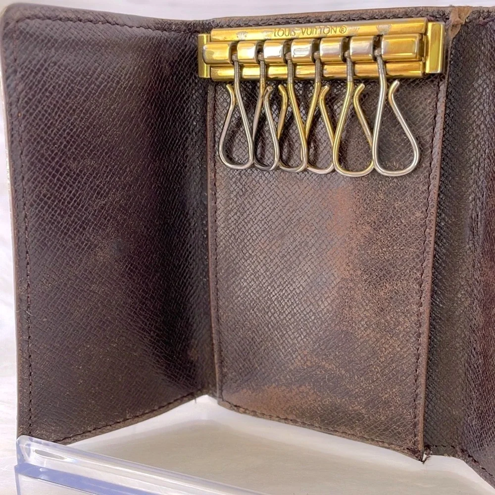 Louis‎ Vuitton Damier Ebene 6 Key Holder - Picture 7 of 12